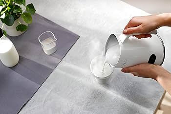 DeLonghi LatteMix Cold & Hot Frother Accessories alternate view 2